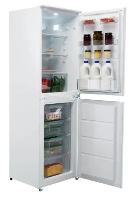 ZANUSSI INTEGRATED 50/50 FRIDGE FREEZER 267L Model ZNFN18FS5 RRP £542