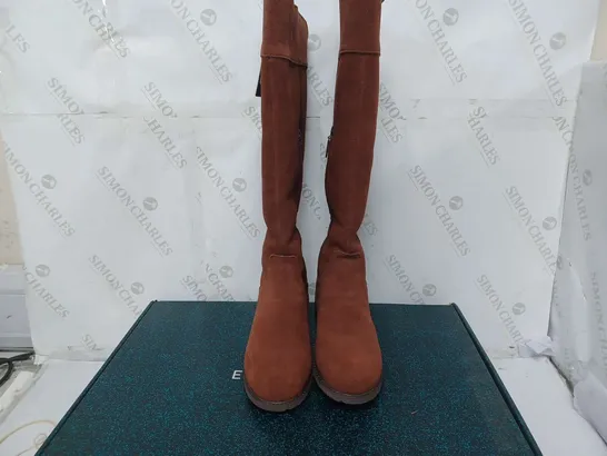 EMU AUSTRALIA HERVEY KNEE HIGH BOOT TAWNY - W8/M7