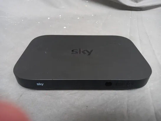 SKY Q MINI BOX 