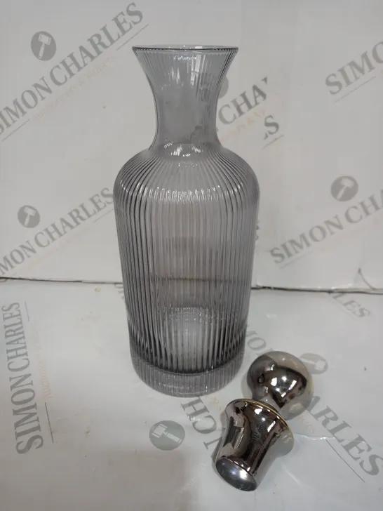 BOXED BUNDLEBERRY FLUTED GLASS DECANTER