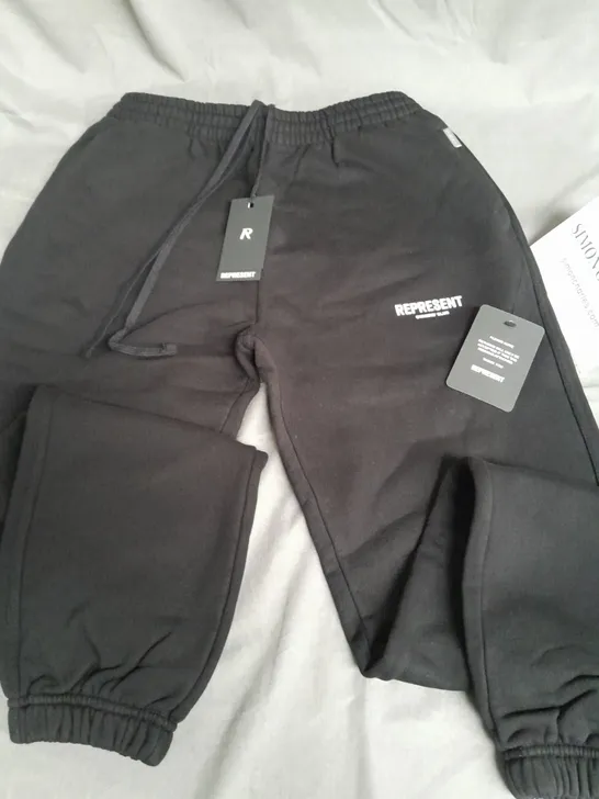 REPRESENT OWNERS CLUB SWEATPANTS IN BLACK - M