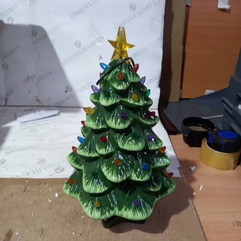 POT LIGHT UP XMAS TREE