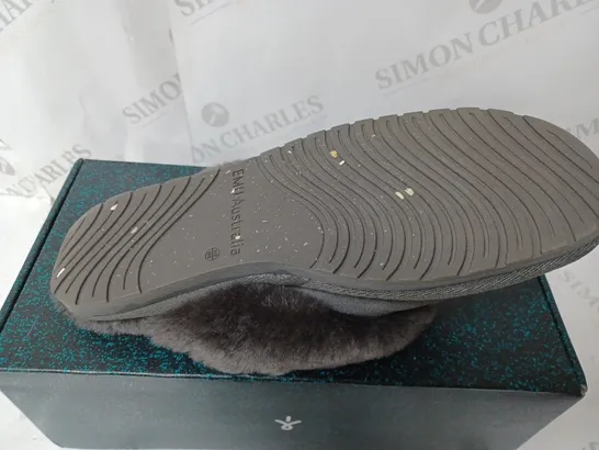 BOXED EMU NEST JOLIE SHEEPSKIN SLIPPERS, CHARCOAL - SIZE 8