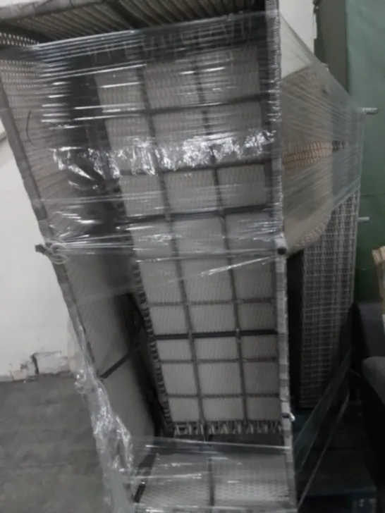 PALLET OF ASSORTED RATTAN FURNITURE 