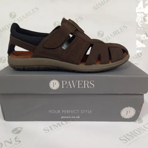 BOXED PAIR OF PAVERS SANDALS IN BROWN UK SIZE 10