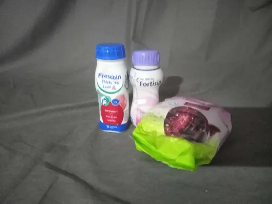 APPROXIMATELY 25 ASSORTED FOOD AND BEVERAGE PRODUCTS TO INCLUDE FAVORINA CHOCOLATE EGGS, NUTRICIA FORTISIP SUPPLEMENT, FRESUBIN SUPPLEMENT 