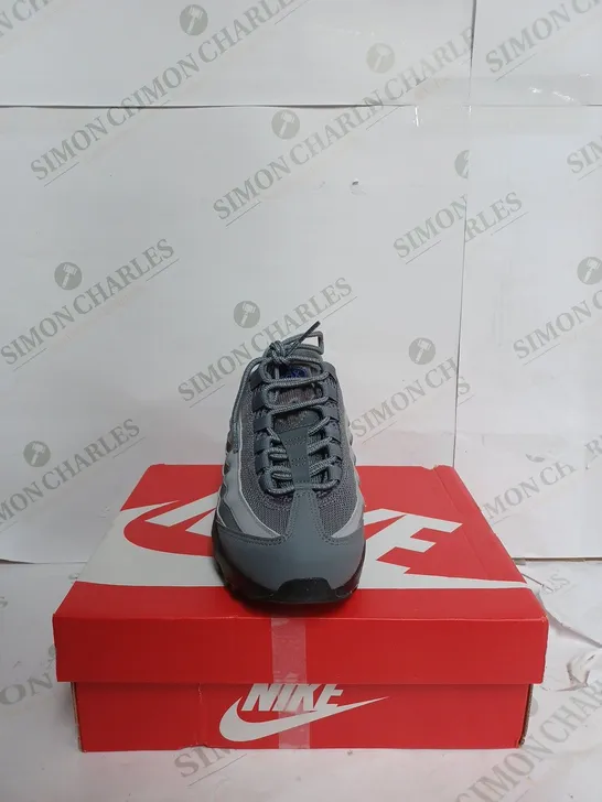 NIKE AIR MAX 95 GS IN GREY - UK 4 