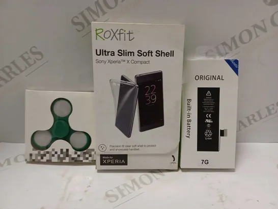 BOX OF APPROXIMATELY 15 ASSORTED HOUSEHOLD ITEMS TO INCLUDE ORIGINAL 7G BUILT IN BATTERY, ROXFIT ULTRA SLIM SOFT SHELL CASE FOR SONY XPERIA X COMPACT, FIDGET SPINNER, ETC