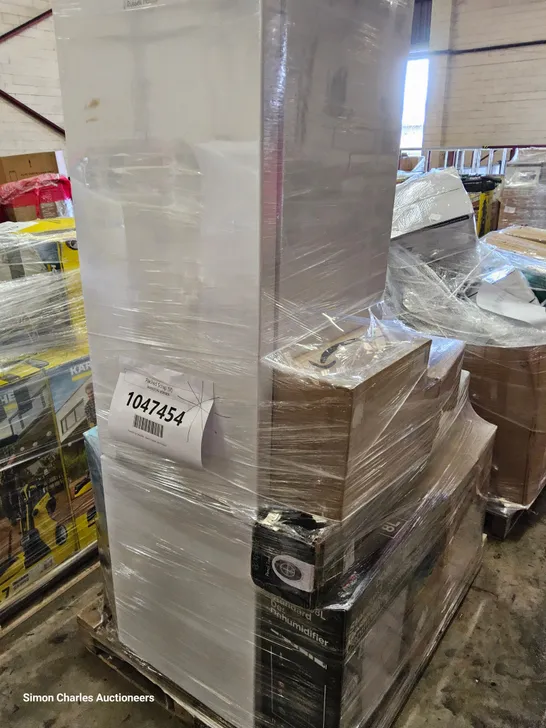 PALLET OF APPROXIMATELY 21 UNPROCESSED RAW RETURN HOUSEHOLD AND ELECTRICAL GOODS TO INCLUDE;