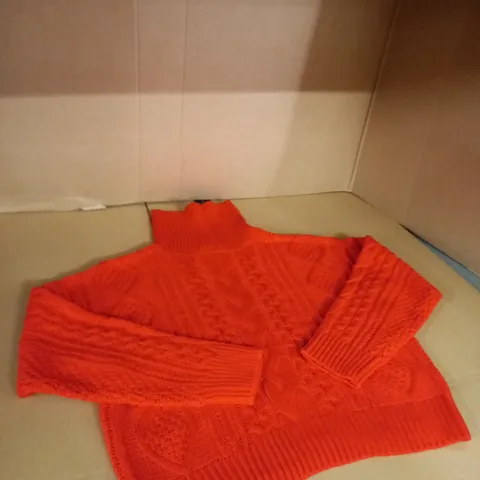 CABLE ROLL NECK JUMPER IN RED SIZE LARGE