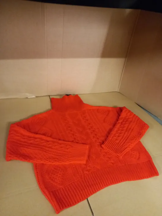 CABLE ROLL NECK JUMPER IN RED SIZE LARGE