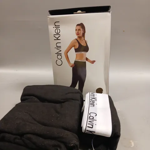 BOXED CALVIN KLEIN WOMENS GYMWEAR IN BLACK - M