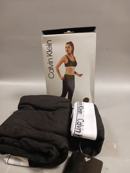 BOXED CALVIN KLEIN WOMENS GYMWEAR IN BLACK - M