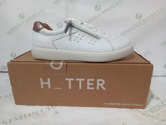 BOXED PAIR OF HOTTER SHOES IN WHITE UK SIZE 5.5