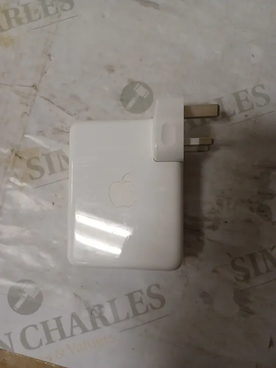 APPLE 140W USB-C POWER ADAPTER