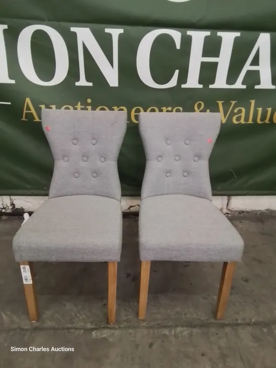 PAIR BEWLEY UPHOLSTERED BUTTONED BACK DINING CHAIRS OATMEAL FABRIC ON OAK LEGS