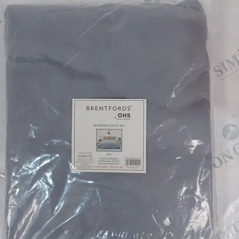 BRENTFORD REVERSIBLE DUVET SET IN GREY - KING SIZE