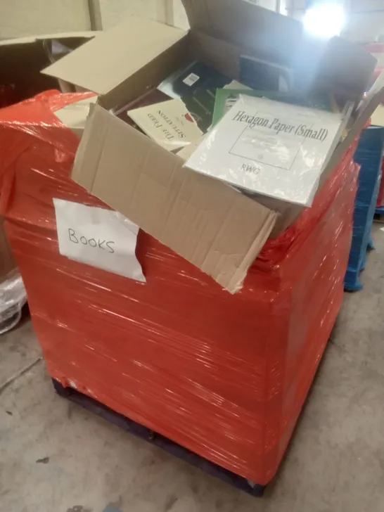 PALLET OF ASSORTED BOOKS