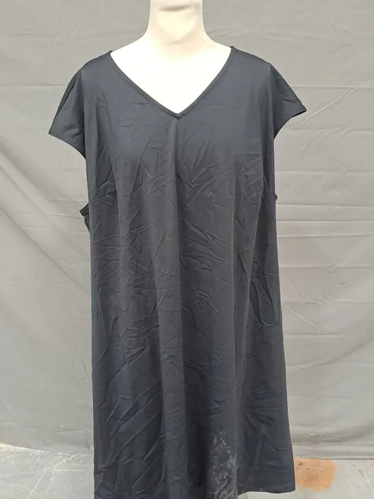 WYNNE LAYERS DRESS IN BLACK SIZE 3XL