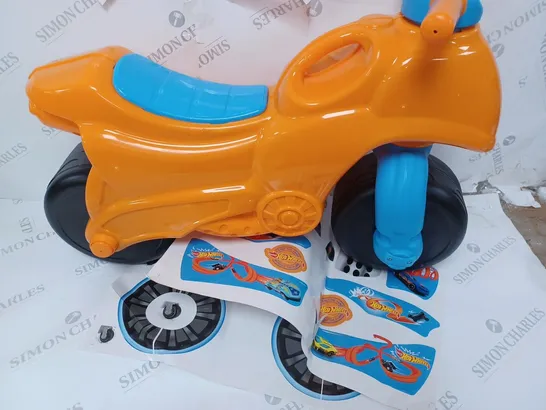 HOT WHEELS RIDE ON MOTO RRP £35.99