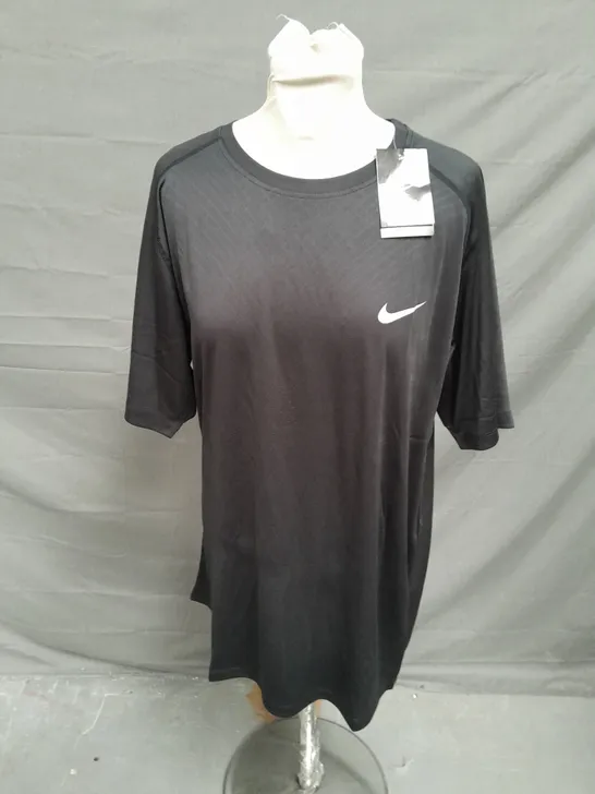 NIKE RUNNING TOP IN BLACK SIZE XL