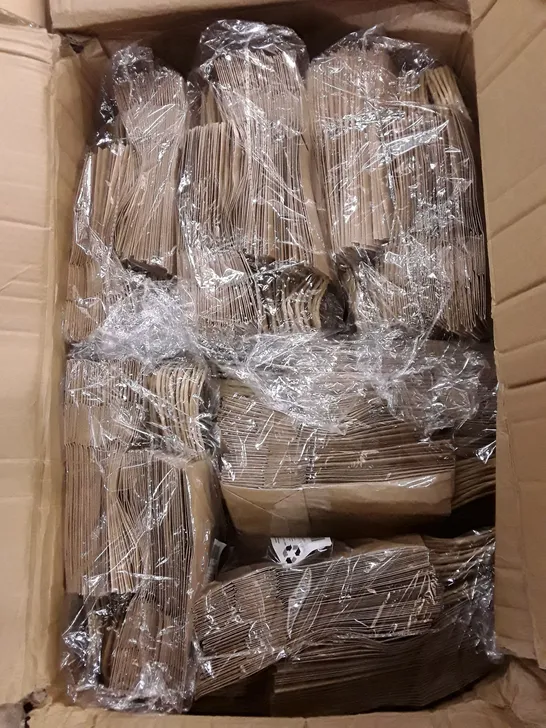 BOX CONTAINING APPROXIMATELY 15 BAGS OF 50 GIFT PAPER BAGS