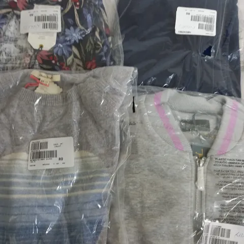 LARGE BOX OF APPROXIMATELY 40 CLOTHING ITEMS ALL IN DIFFRENT COLOURS AND SIZES 