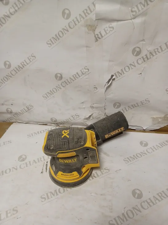 DEWALT DCW210N-XJ 18V XR BL CORDLESS SANDER, 18 V