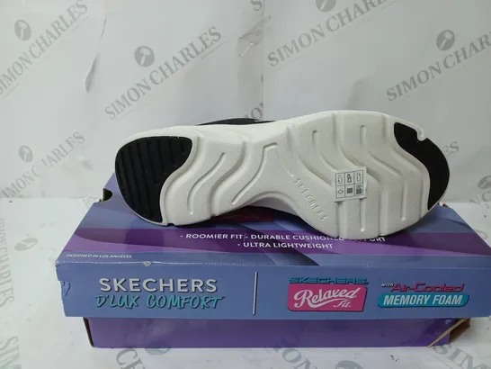 SKECHERS D'LUX BLACK TRAINER - SIZE UK 5.5