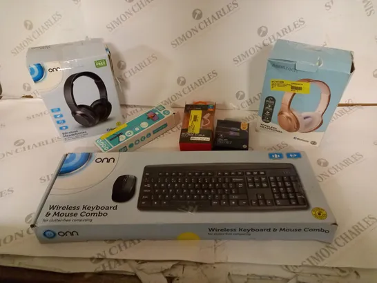 BOX OF APPROX 20 ASSORTED ITEMS INCLUDING ASDATECH 1.5M MICRO USB-A CABLE, WIRED HEADPHONES AND SELFIE STICK