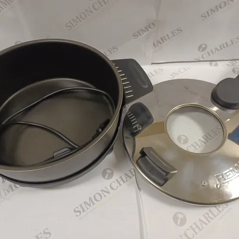 REMOSHKA PAN WITH HEATED LID