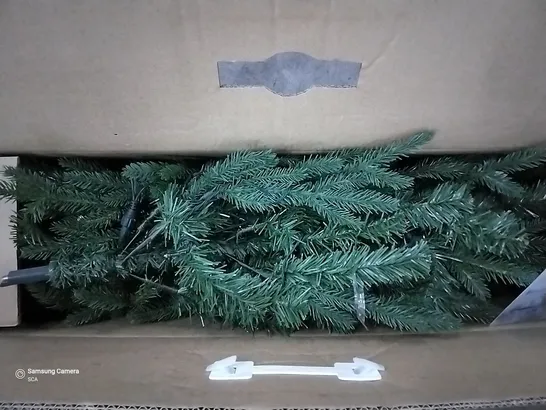 BOXED DELLONDA PRE-LIT ARTIFICAL CHRISTMAS TREE 5FT