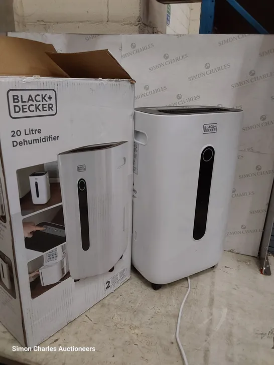 BLACK + DECKER 20 LITRE DEHUMIDIFIER 