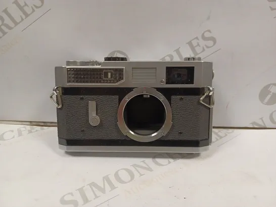 CANON MODEL 7 CAMERA WITH CASE