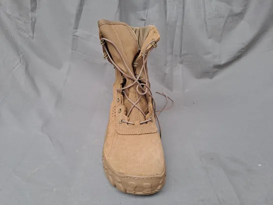 BOXED PAIR OF ROCKY ANKLE BOOTS IN TAN UK SIZE 9.5