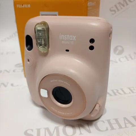 BOXED FUJI FILM INSTAX MINI 11 INSTANT CAMERA