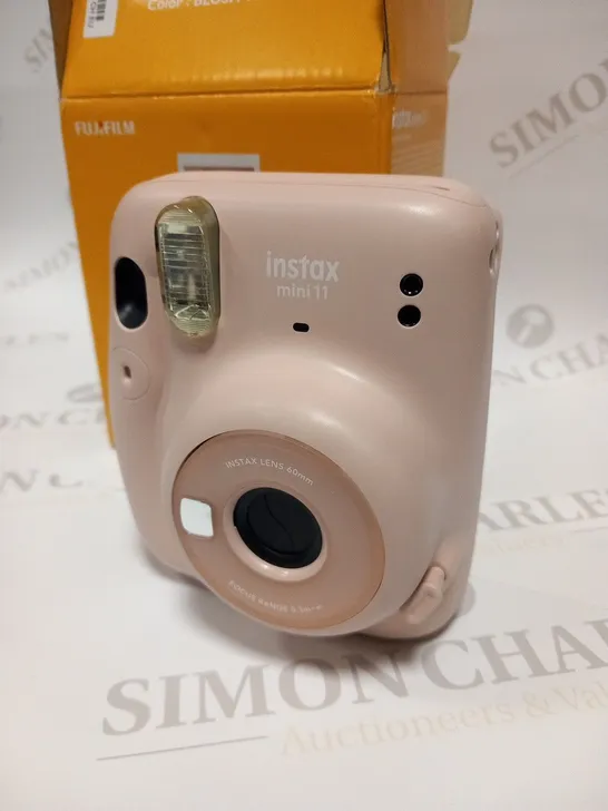 BOXED FUJI FILM INSTAX MINI 11 INSTANT CAMERA