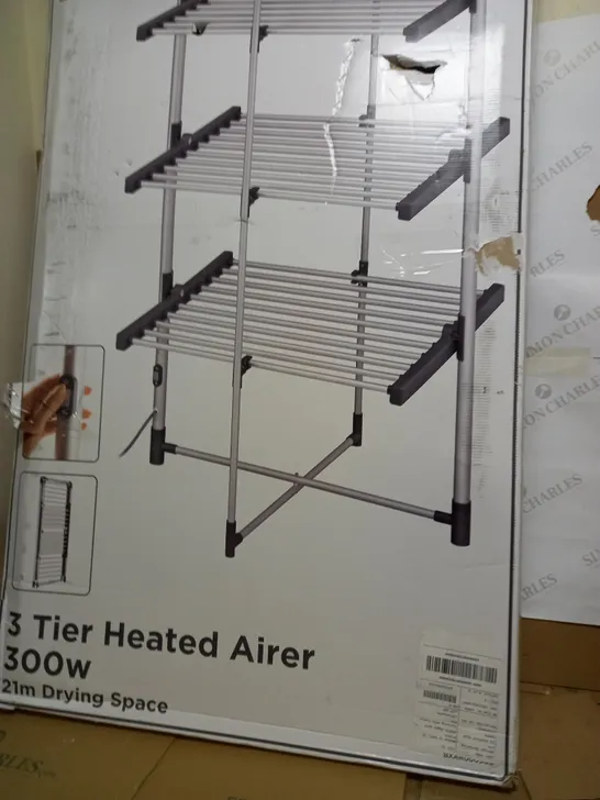 BLACK AND DECKER 3 TIER HEATED AIRER 300W 