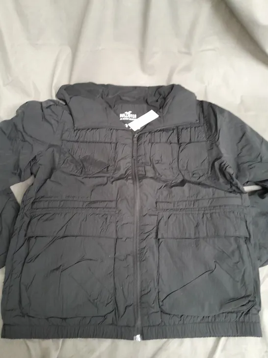 HOLLISTER ALL WETHER JACKET IN BLACK - MEDIUM