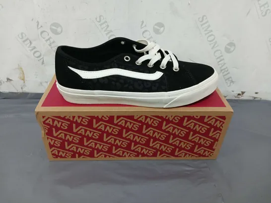 BOXED PAIR OF VANS SUEDE ANIMAL SHOES IN BLACK SIZE 6