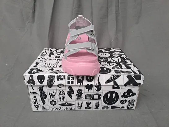 BOXED PAIR OF KOI VEGAN FATED LOVE SILVER/PINK CHUNKY SANDALS UK SIZE 6