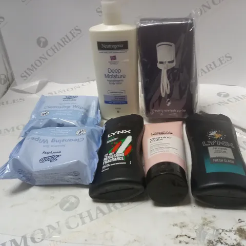 BOX OF ASSORTED COSMETIC ITEMS TOO INCLUDE MOISTURISER , SHAMPOO AND WIPES 