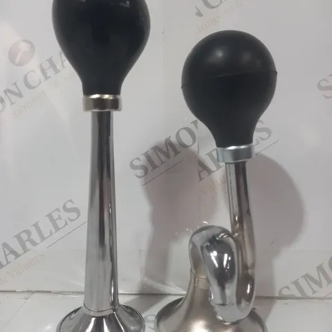SET OF 2 UNBRANDED AIR HORNS