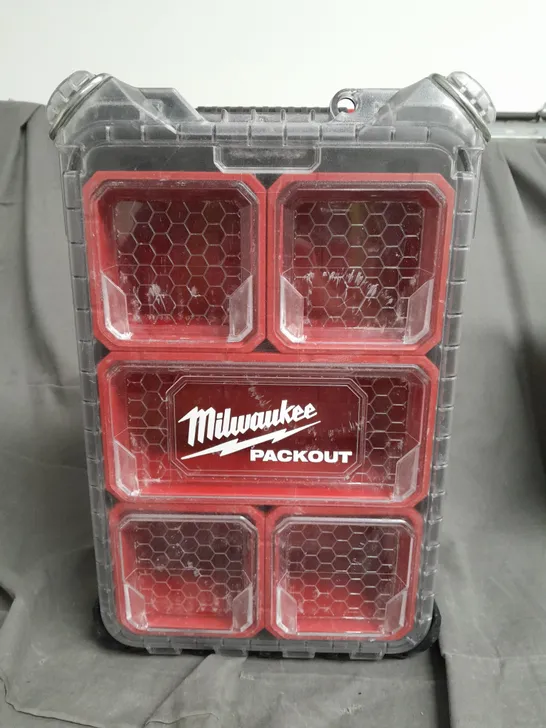 MILWAUKEE PACKOUT STORAGE BOX 