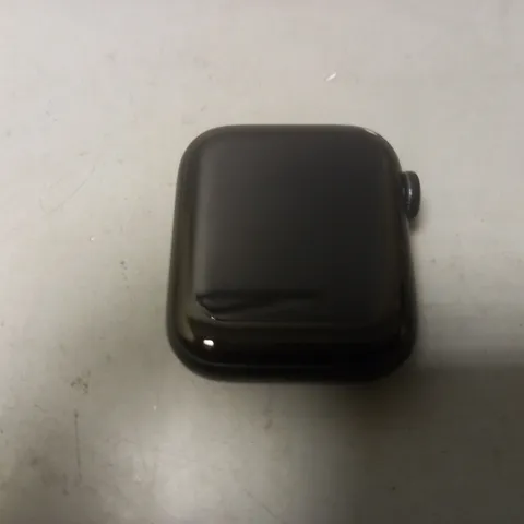 APPLE WATCH SE (40mm) (NO STRAP)