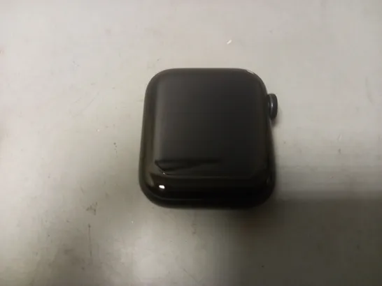 APPLE WATCH SE (40mm) (NO STRAP)