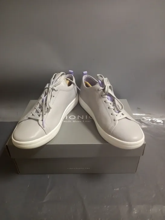 VIONIC AURA TRAINERS LIGHT GREY SIZE 6