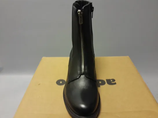 ADESSO ELODIE ZIP BOOTS IN BLACK - SIZE 39