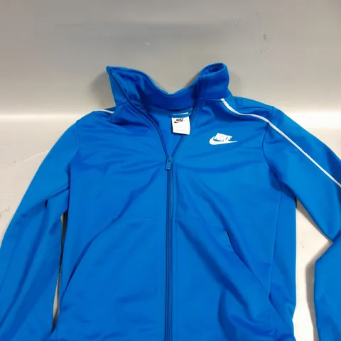 CHILDRENS NIKE LOGO SPORTS JACKET IN BLUE - 128CM-137CM