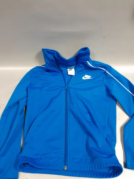 CHILDRENS NIKE LOGO SPORTS JACKET IN BLUE - 128CM-137CM